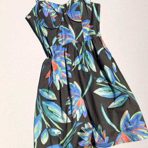 LC - Lauren Conrad sundress - sz 8 - Picture 3 of 4